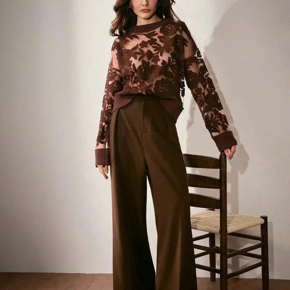 Coffee Brown Casual Women's Floral Pattern Knit Round Neck Drop Shoulder Sweater - Picture 4 of 6